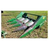 John Deere 443 corn head