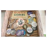 Political buttons - Comb sign