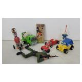Lot of vintage toys and related items