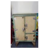 Montgomery Ward ice refrigerator
