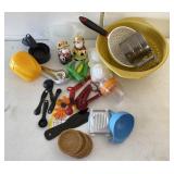 Kitchen Gadgets, Measuring Cups & Spoons