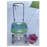 2pc Scotts, Vigoro Rotary Broadcast Spreaders