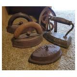 Antique cast irons (4)