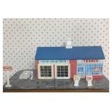 Metal Texaco Service station play set