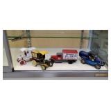 Iowa Hawkeyes, collectibles banks (4)