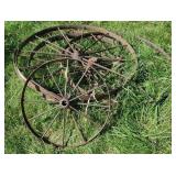Metal wagon wheels (5)