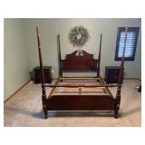 Thomasville Old Colony cherry 4 post bed frame