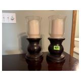Pair pilar candles
