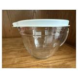 Pampered Chef glass 8 cup batter bowl