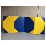 Folding tumbling/play mat