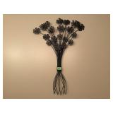 Metal floral bouquet wall decor