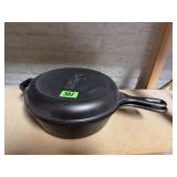Lodge cast iron covered skillet