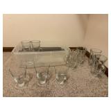 Mixed lot of clear glass drinkware