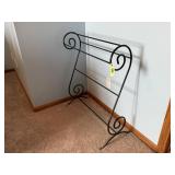 Wrought iron quilt rack