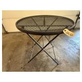 Metal round patio table