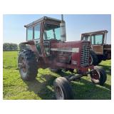 International Farmall 826, Wide Front, Diesel