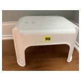 Plastic step stool