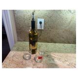 Wine bottle lamp, short drinking glasses (3)