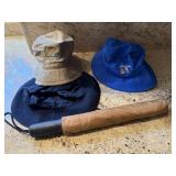 Bucket hats (3), umbrella