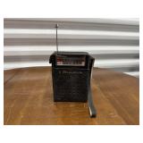 Bulova vintage pocket AM/FM radio