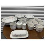 Studio Nova Tender Bloom dishes