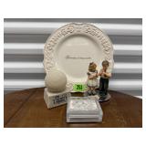 Religious lot, Cracker Barrel plate, cards, statue