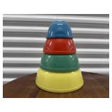 Pyrex stacking bowls (4)