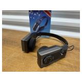 Vintage AM/FM portable headphone radio