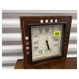 Battery operated wall clock