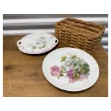Organizer basket, china plates