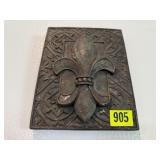 Fleur de lis wall decor
