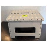 Plastic folding step stool