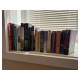 Mixed lot of fiction books