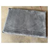 Memory foam bath rug