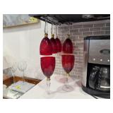 Red wine glasses (6)