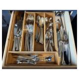 Contents of silverware drawer