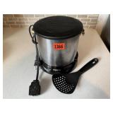 Presto Fry Daddy, scoop