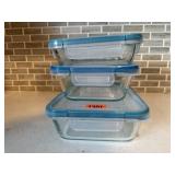 Snapware glass storage containers (3)