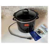 Crockpot, liners included