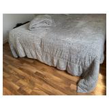 King size grey blankets (2)