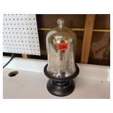 Metallic cloche stand