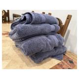 Bath towels (4)