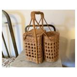 Wicker wine basket