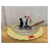 Pyrex pie plates, pie bird, server