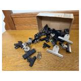 Box of paper/bag clips