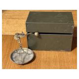 File box, miniature scale arm