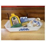 Pyrex baking dish, spoon rests