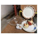 Apple cream & sugar, salt & pepper, plates