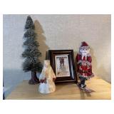 Santa Claus decorations, tree