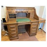 Roll top desk